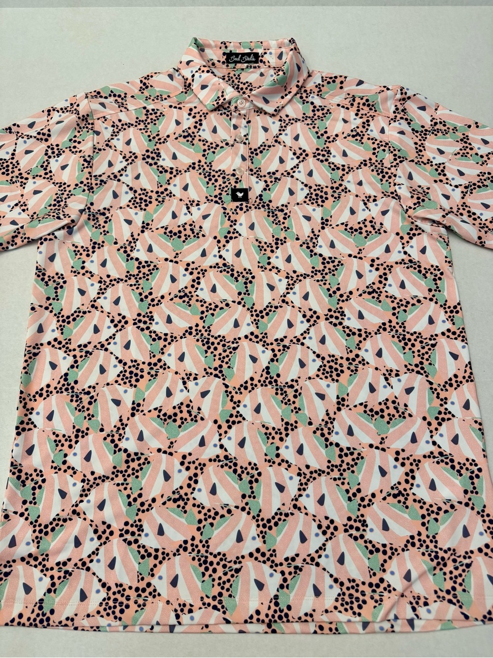 Bad Birdie “Ocean 72” Golf Polo Tropical Fish Print Peach Green Navy Size Large